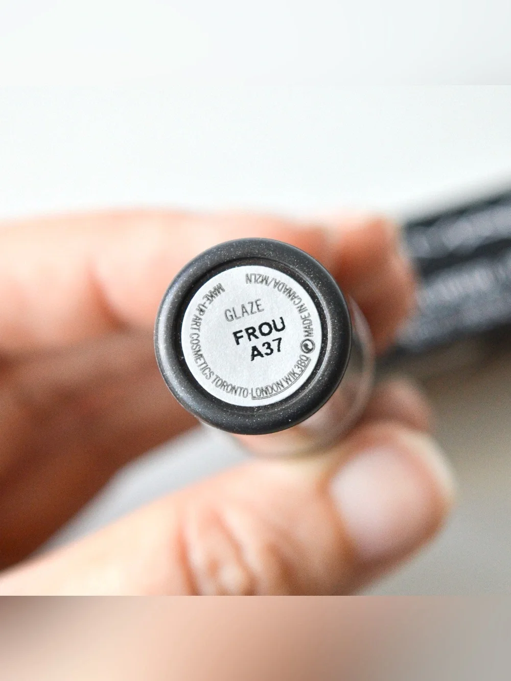 MAC Cosmetics Lipstick *FROU* Limited Edition Extremely Rare BNIB